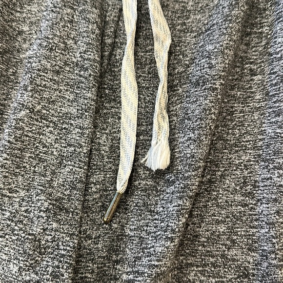 Vuori Men’s Ponto Shorts - Soft Heather Gray - Picture 4 of 6